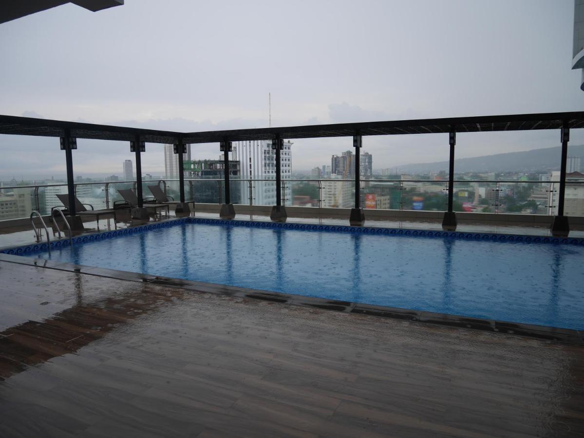 Trillium Residences Ayala Cebu Exterior foto